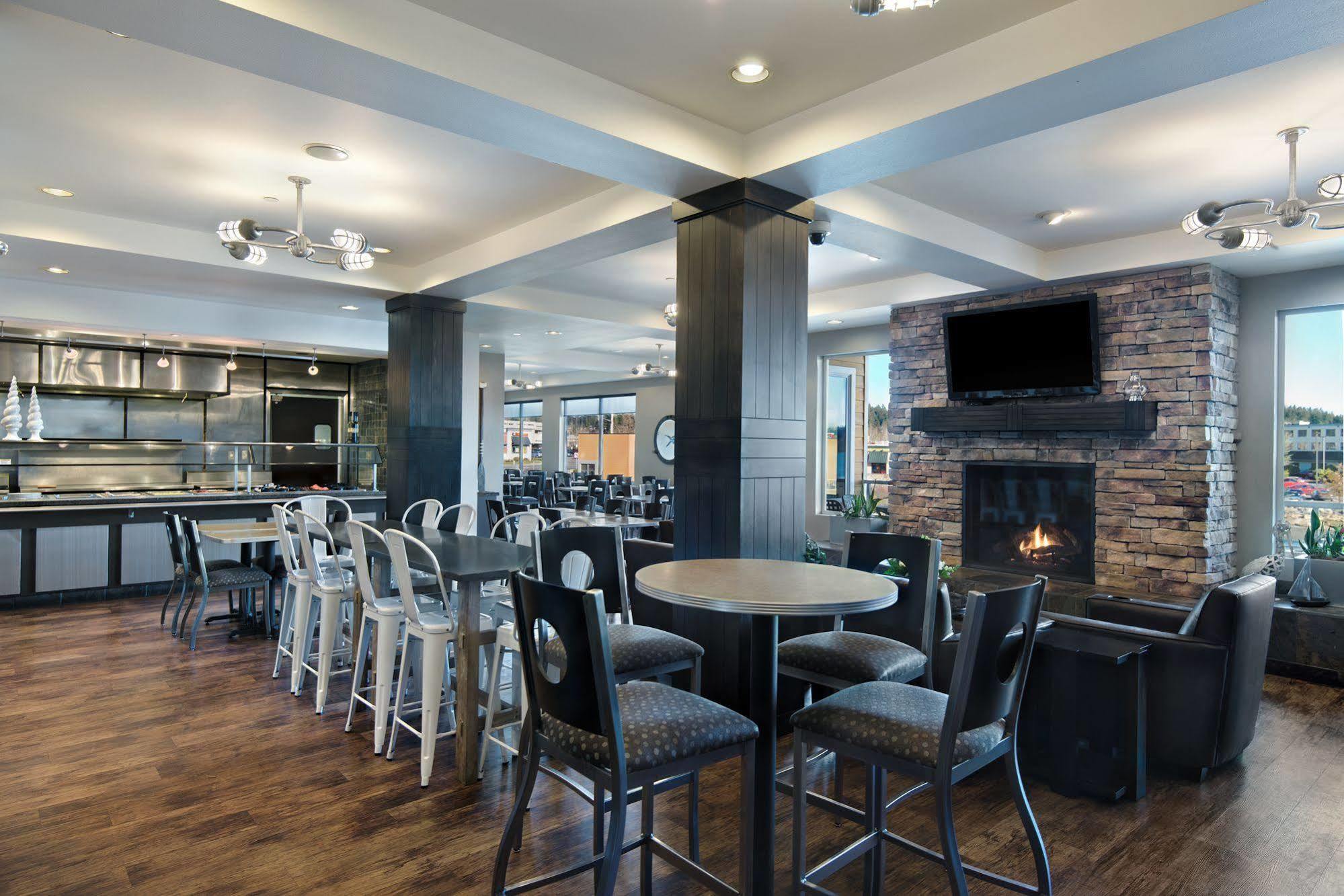Oxford Suites Silverdale Extérieur photo