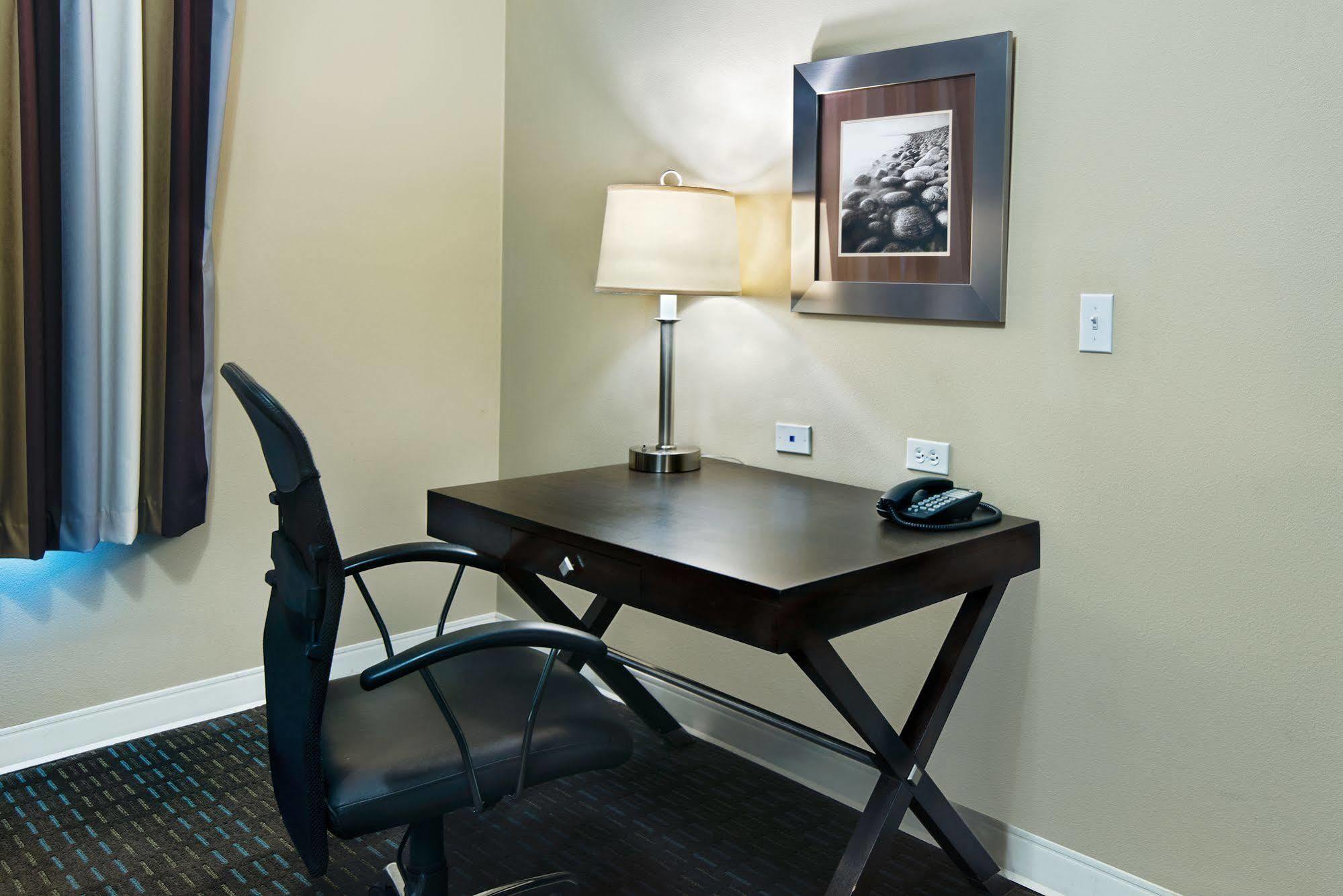 Oxford Suites Silverdale Extérieur photo