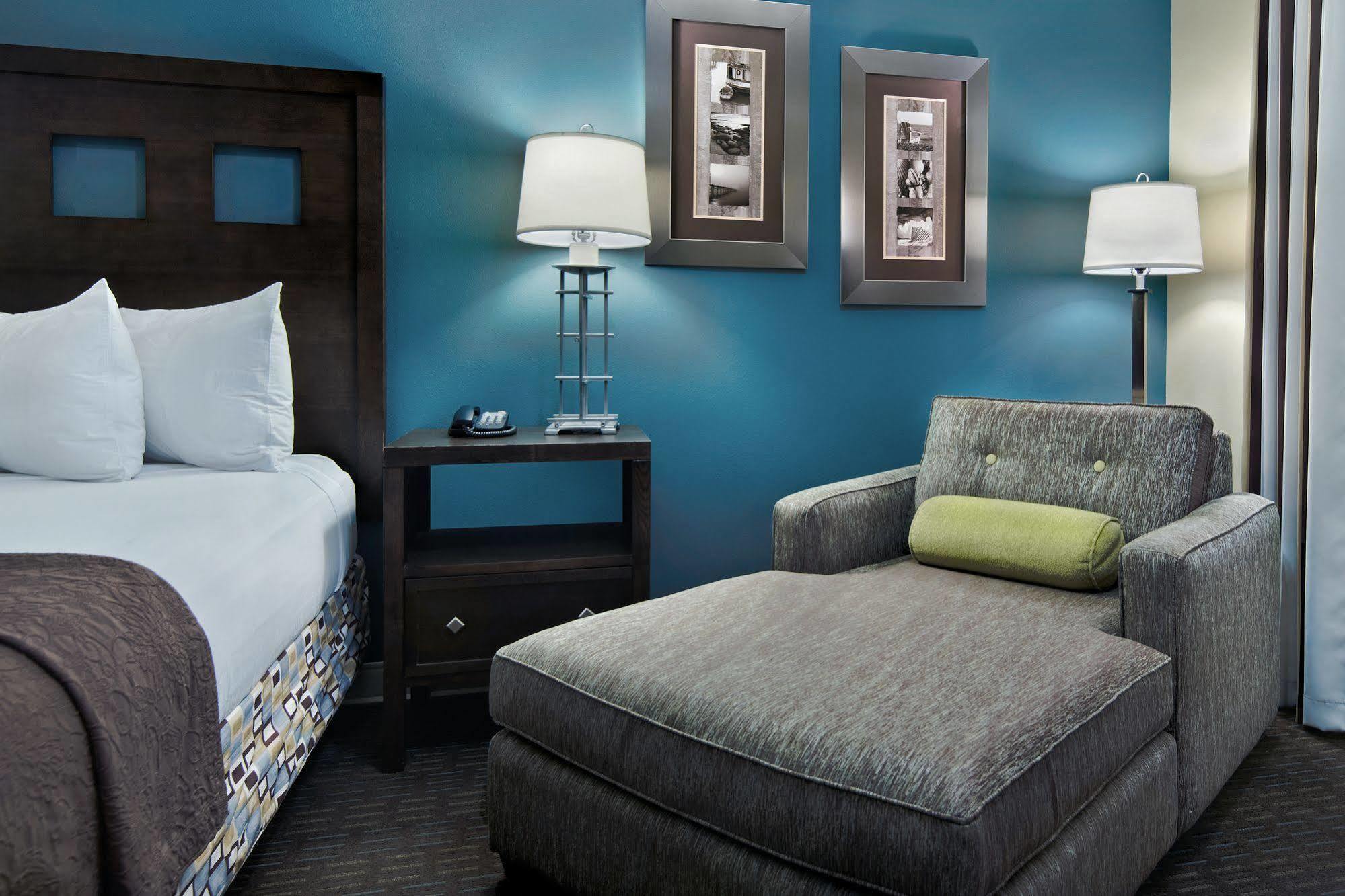 Oxford Suites Silverdale Extérieur photo
